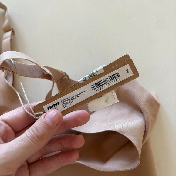 Nwt Skims Body Collection Bodysuit - Picture 3 of 4